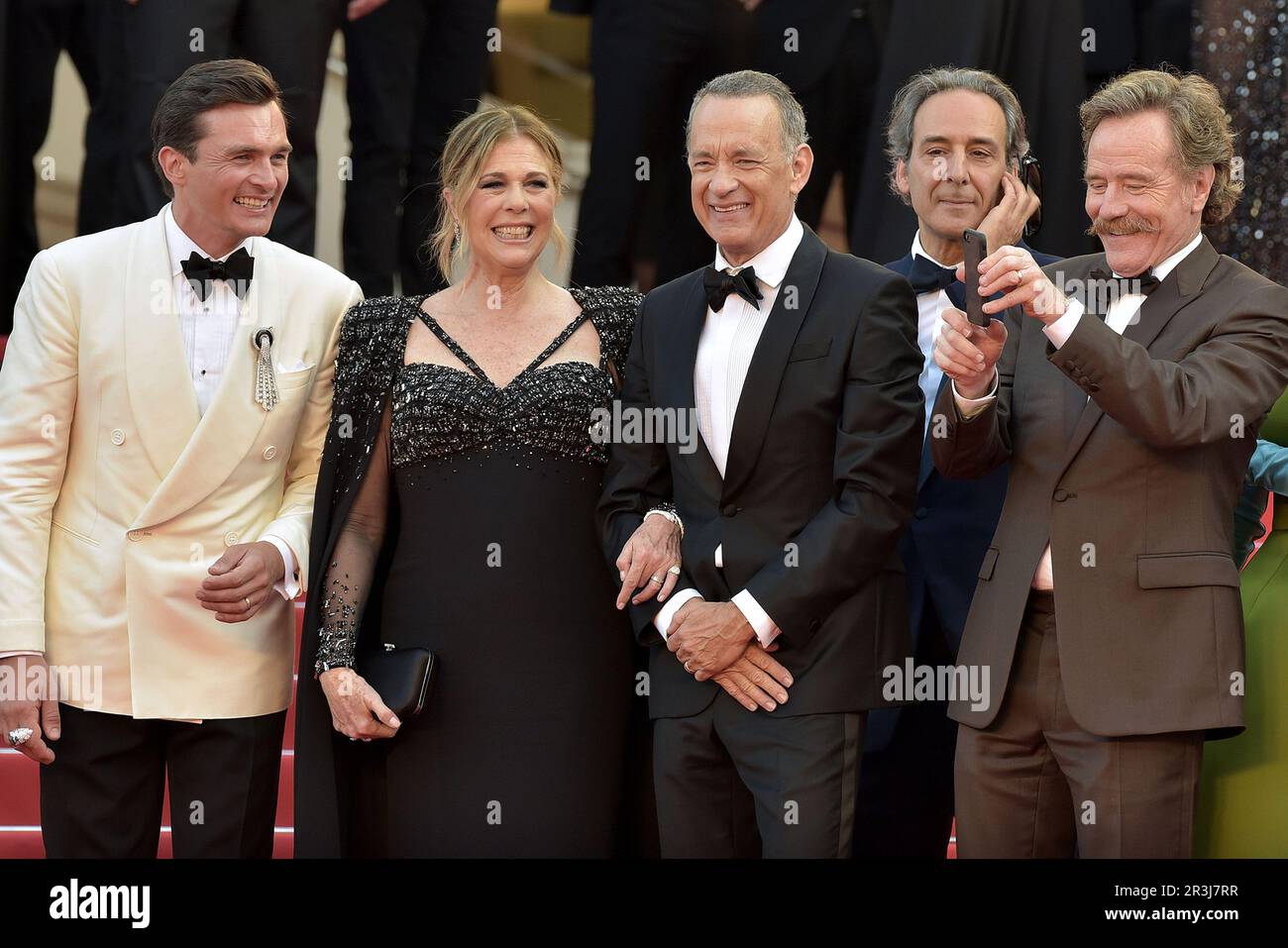 Rupert Friend, Rita Wilson, Tom Hanks e Bryan Cranston partecipano alla prima edizione di „asteroide City“ al 76th° festival annuale di Cannes il 23 maggio 20 Foto Stock