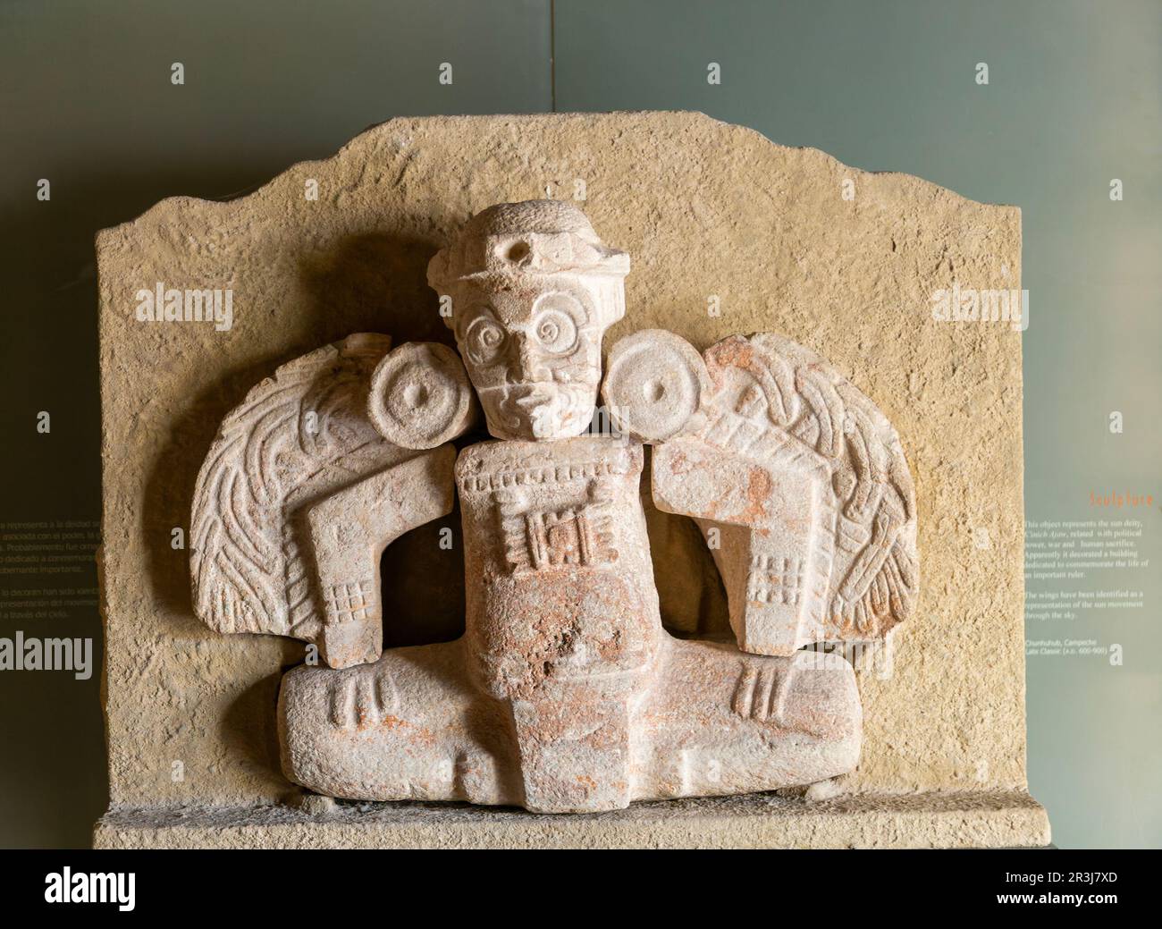 Scultura in pietra scolpita della divinità del sole K'inich Ajaw, da Chunhuhub, museo di Archeologia Maya, città di Campeche, Messico Foto Stock