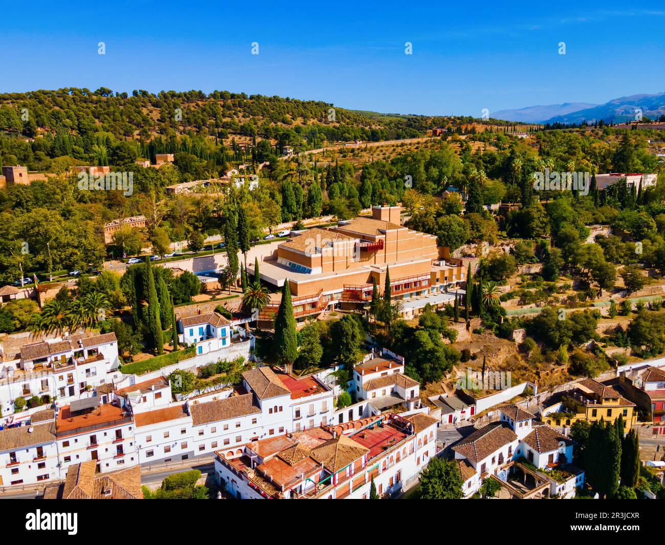 Vista panoramica aerea del Museo Manuel de Falla a Granada, nella regione dell'Andalusia in Spagna Foto Stock