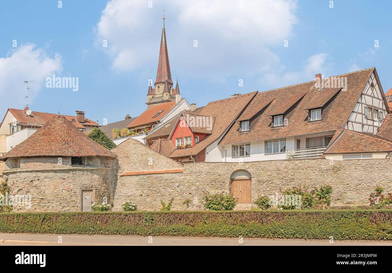 Giardino cittadino, mura cittadine; Torre delle polveri e minster, Radolfzell sul Lago di Costanza Foto Stock