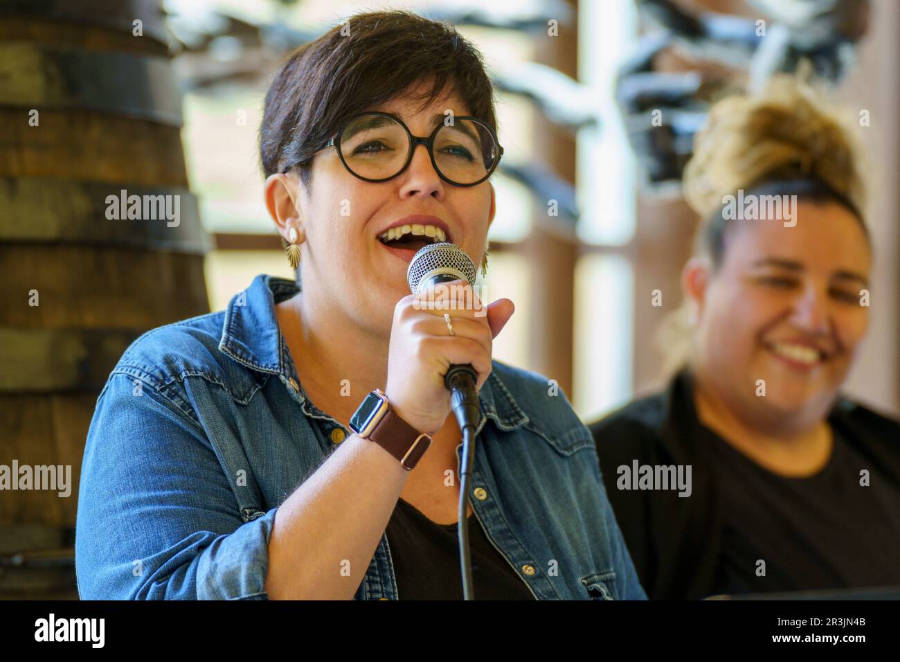 Natalia Tascon i Maria Magdalena Amengual. Cantante, calendari Folklòric de Rafel Ginard, Binisalem, Maiorca, Isole Baleari, Spagna Foto Stock