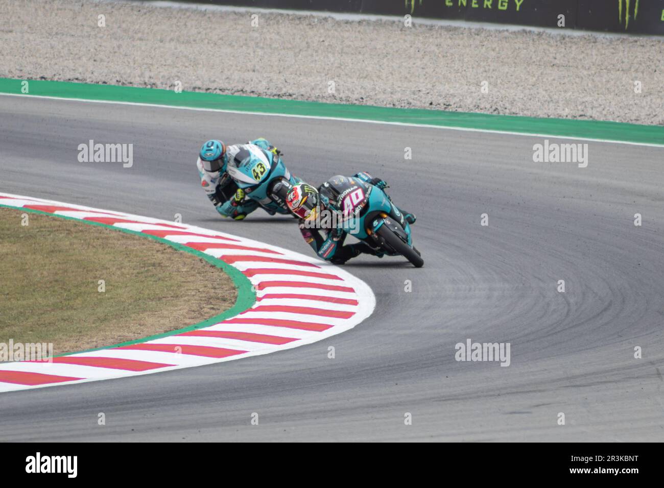 MONTMELLO, SPAGNA-4 GIUGNO 2021: Darryn Binder sulla sua Honda #40 NSF250RW (Petronas Sprinta Racing), Campionato del mondo 2021 Moto3 Foto Stock