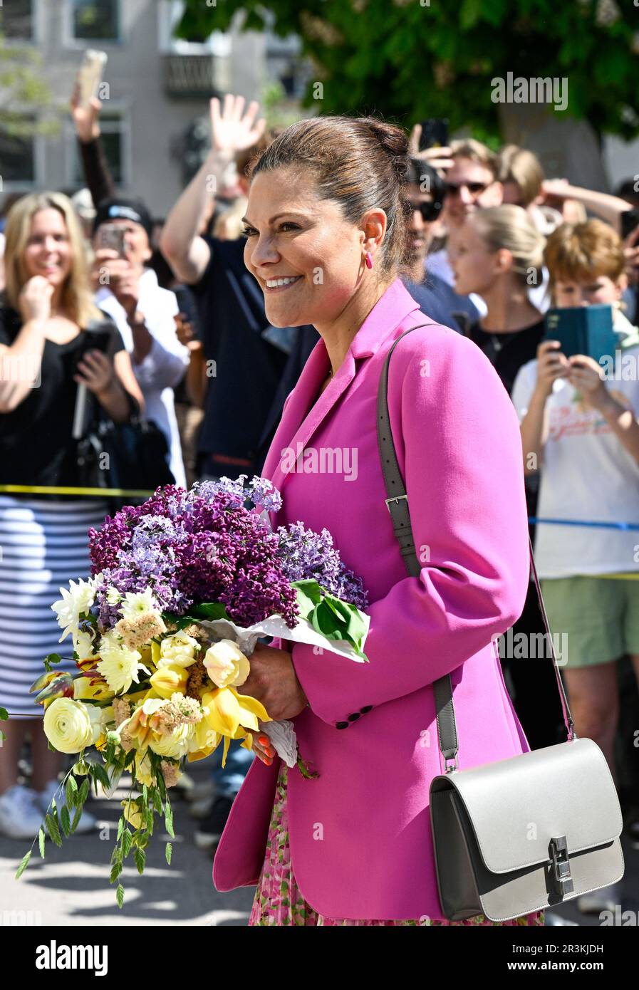 La Principessa Corona Victoria e il Principe Daniel alla palestra Rudbeckianska per le celebrazioni del 400th° anniversario della scuola a Vasteras, Svezia, 24 maggio 2023 Foto Stock