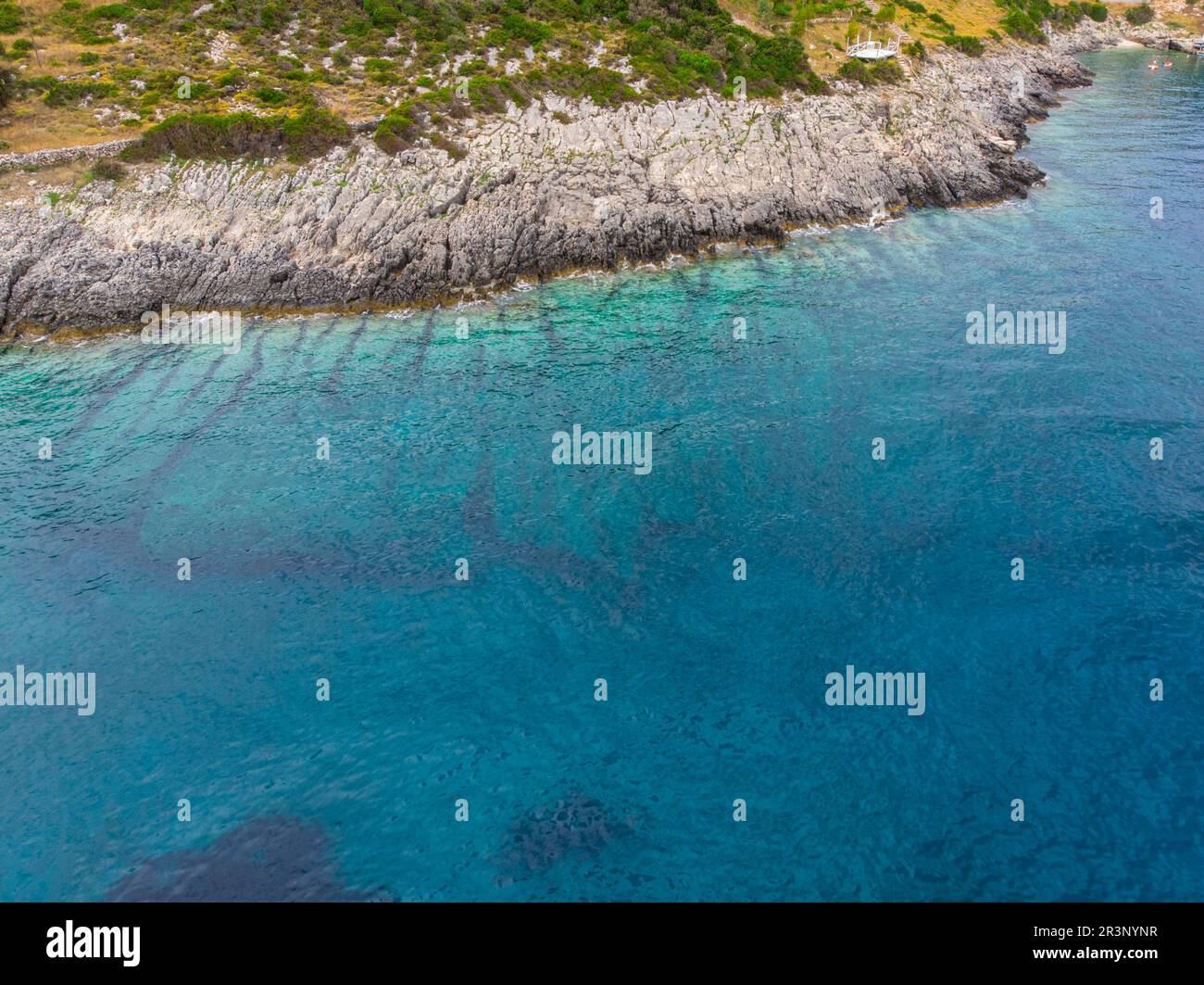 Grecia. Isola di Lefkada. Costa del Mar Ionio. Popolare luogo turistico. Drone. Vista aerea Foto Stock