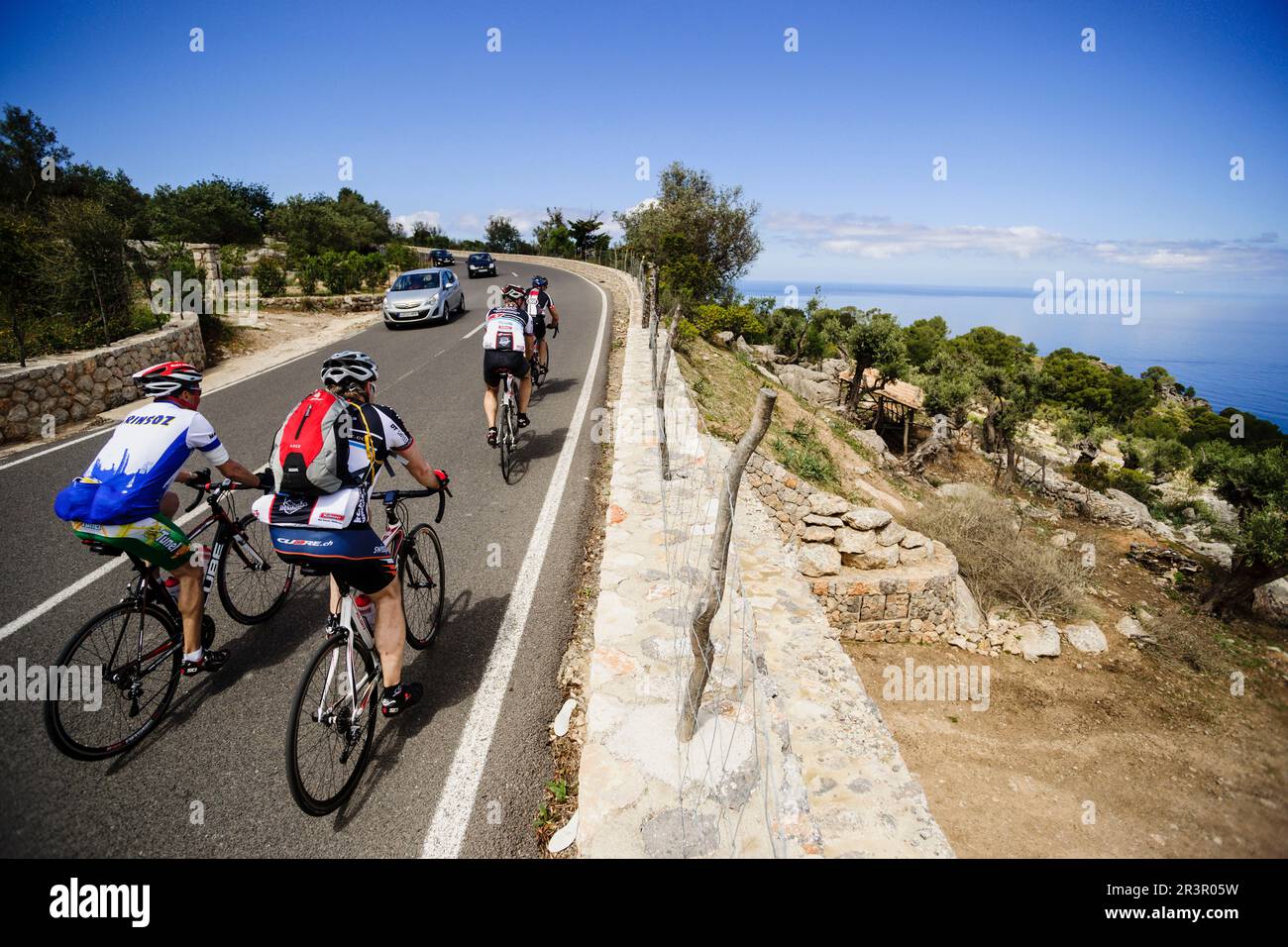 Ciclistas,Sa Pedrissa, Deia, Mallorca, Islas Baleares, España, Europa. Foto Stock