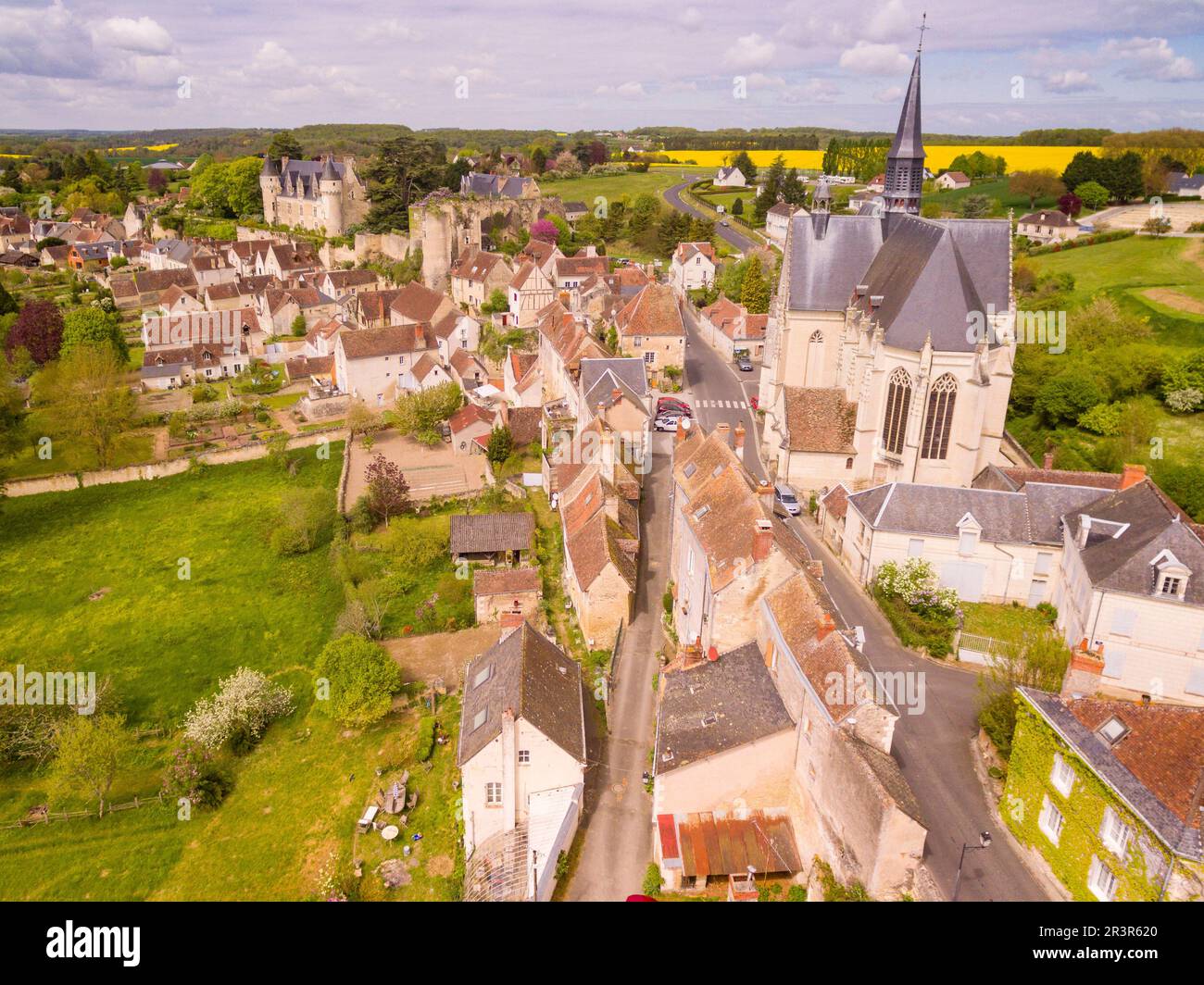 Colegiata de San Juan Bautista. Fundada por Imbert de Batarnay hacia el 1520 y clasificada como Monument historique desde 1840, Castillo del Conde Branicki, Montrésor, Departamento de Indre y Loira, Francia,l'Europa occidentale. Foto Stock