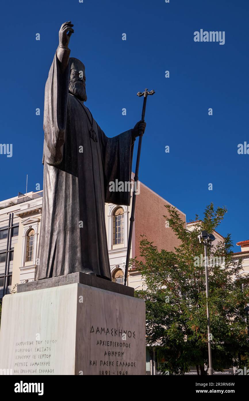 Statua dell'arcivescovo Damaskinos Papandreou - Atene, Grecia Foto Stock