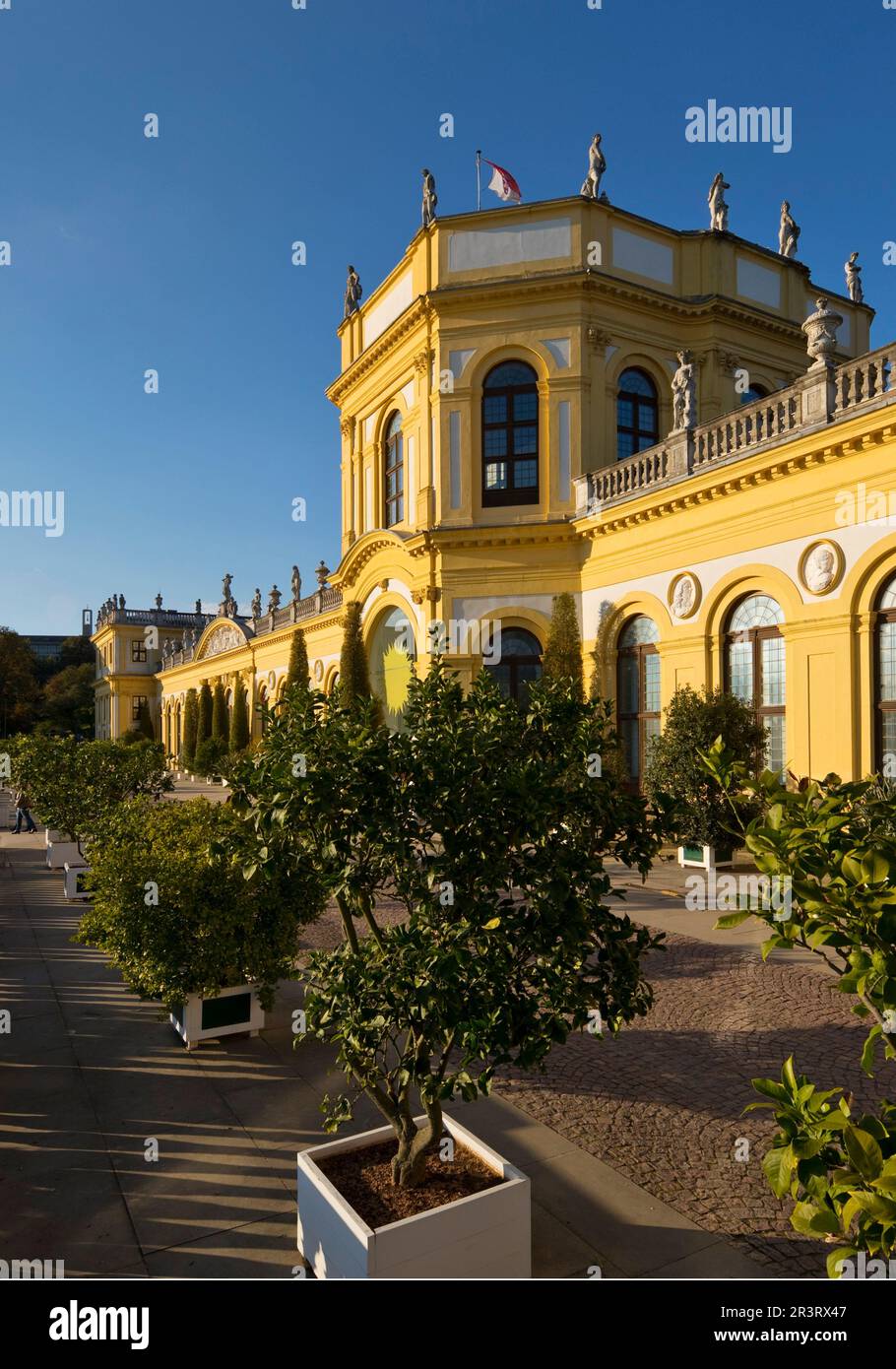 L'Orangerie nel barocco Parco Karlsaue, Kassel, Assia, Germania, Europa Foto Stock