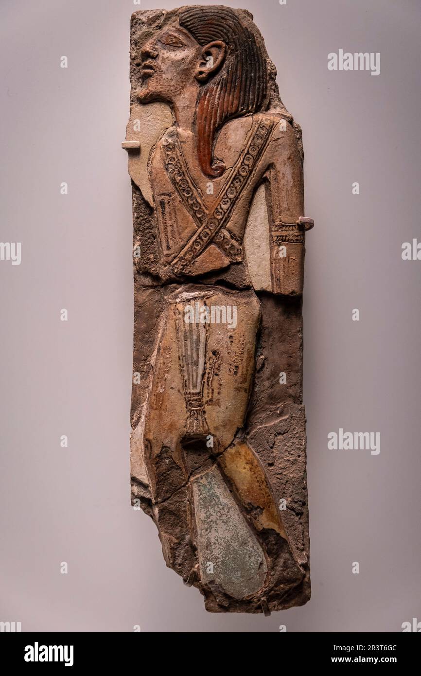 Piastrella con la rappresentazione di un prigioniero libico, faienza, 20th dinastia, regno di Remeses III, 1184-1153 AC, Tell el-Yahudiya, Egitto, collezione del British Museum. Foto Stock