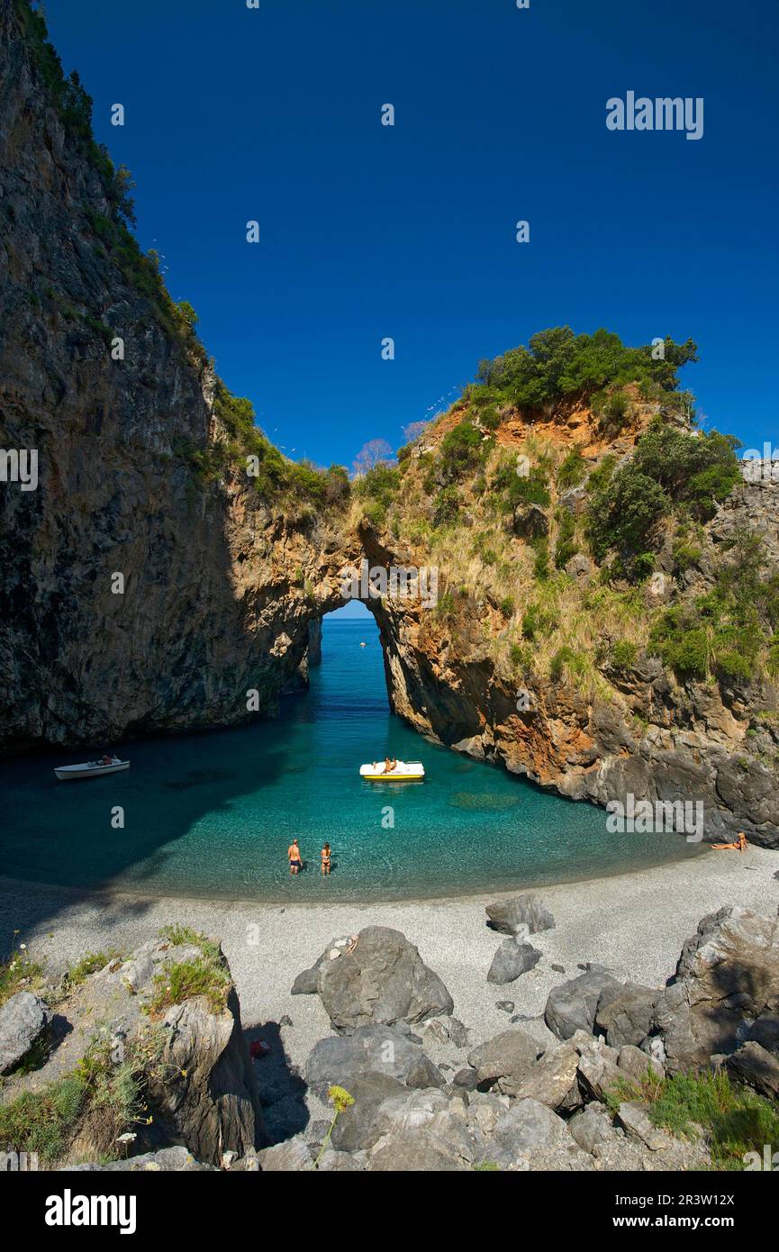 Arco Magno, San Nicola Arcella, Capo Scalea, Calabria, Italia Foto Stock