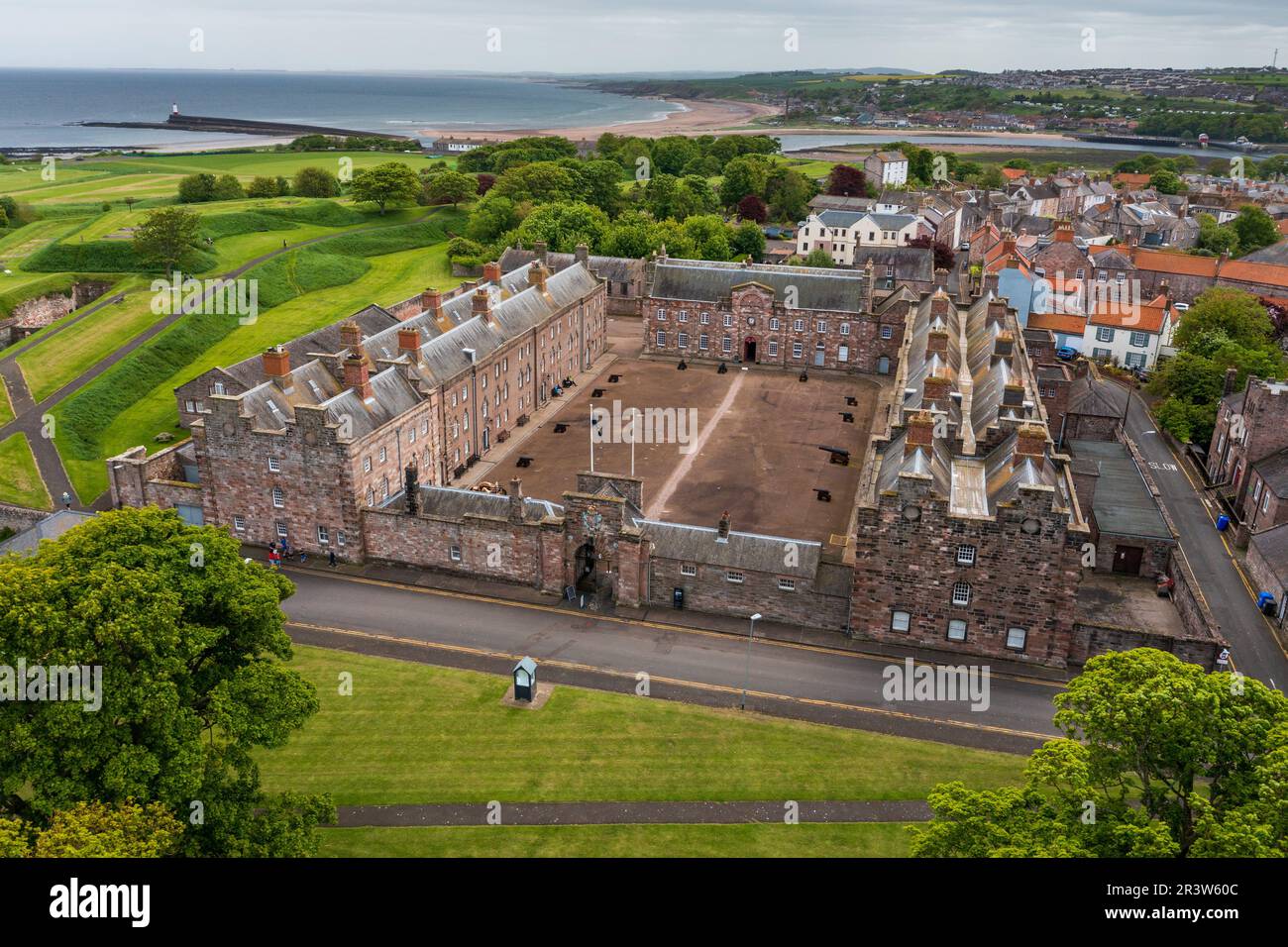 Le caserme a Berwick upon Tweed progettato da Nicholas Hawksmoor e costruito nel 18th ° secolo il primo scopo costruito caserma nel Regno Unito Foto Stock