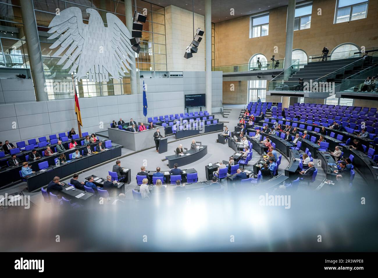 Berlino, Germania. 25th maggio, 2023. I membri del Bundestag discutono della legge sull'efficienza energetica in prima lettura. Credit: Kay Nietfeld/dpa/Alamy Live News Foto Stock