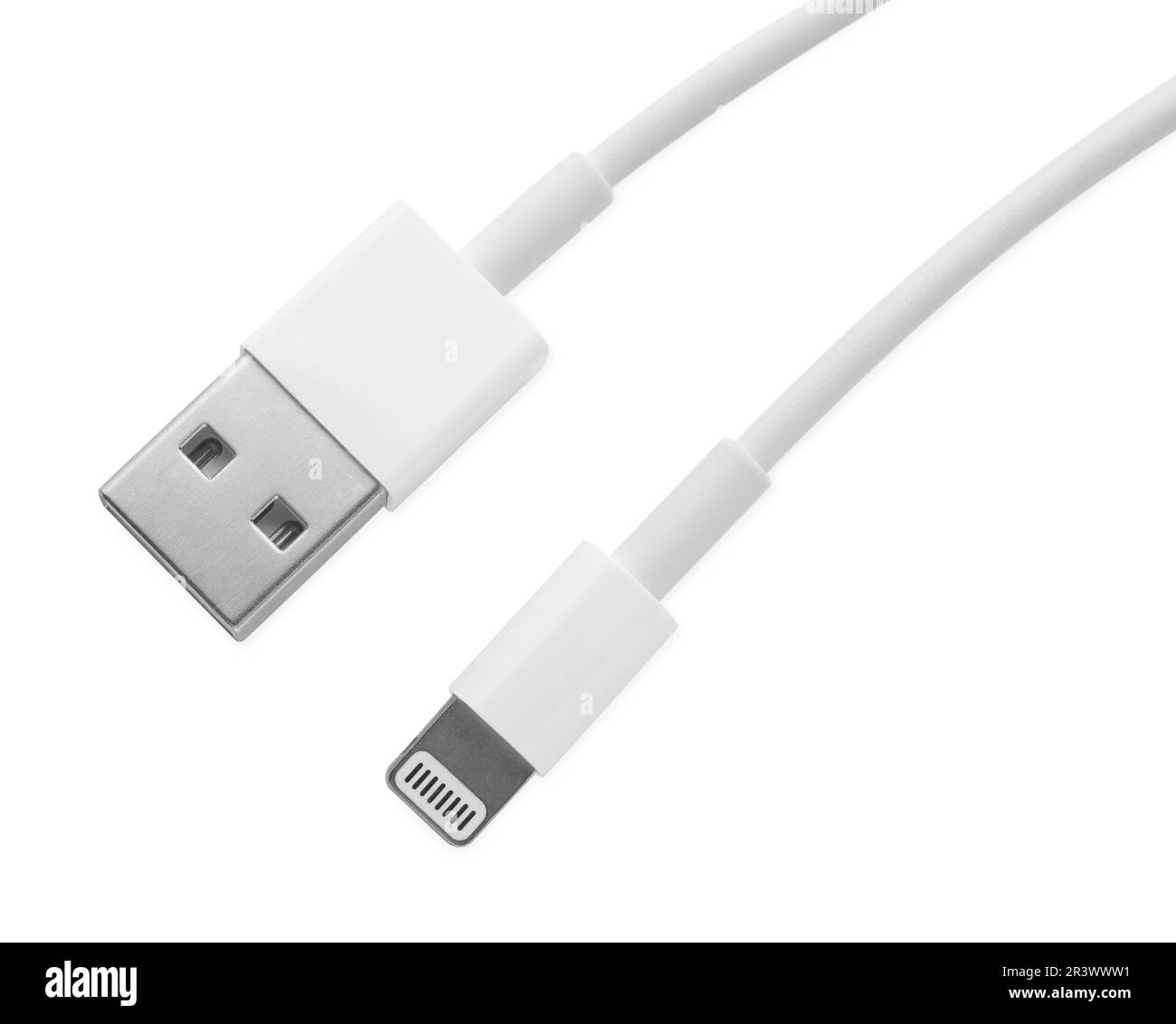Cavo da USB a Lightning isolato su bianco, vista dall'alto. Tecnologia moderna Foto Stock