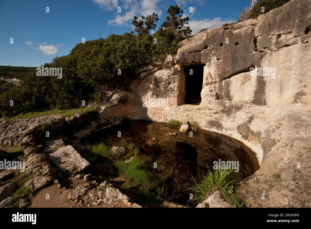 Necrópolis de cala Morell (1800 a.C. al II sec. a.C.). Costa norte de Ciutadella.Minorca.Isole Baleari.Spagna. Foto Stock