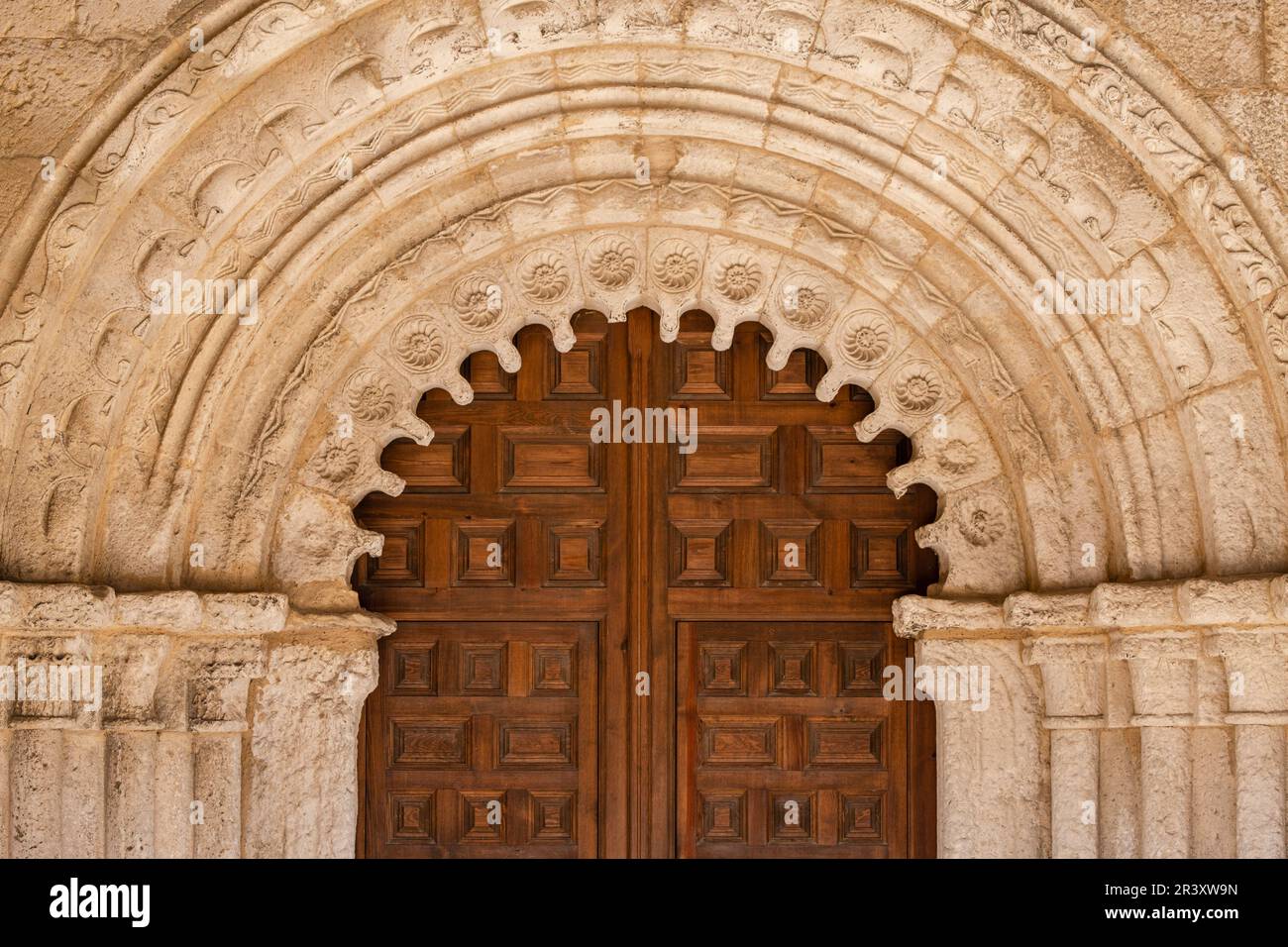 Portale con archavolt e chambrane smussate Foto Stock