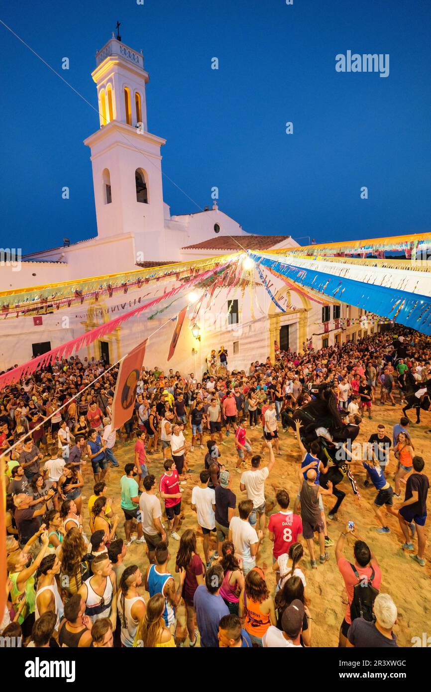 Jaleo, danza tradicional con caballos, originaria del siglo XIV, fiestas de Sant Bartomeu, Ferreries, Menorca, isole Baleari, Spagna. Foto Stock