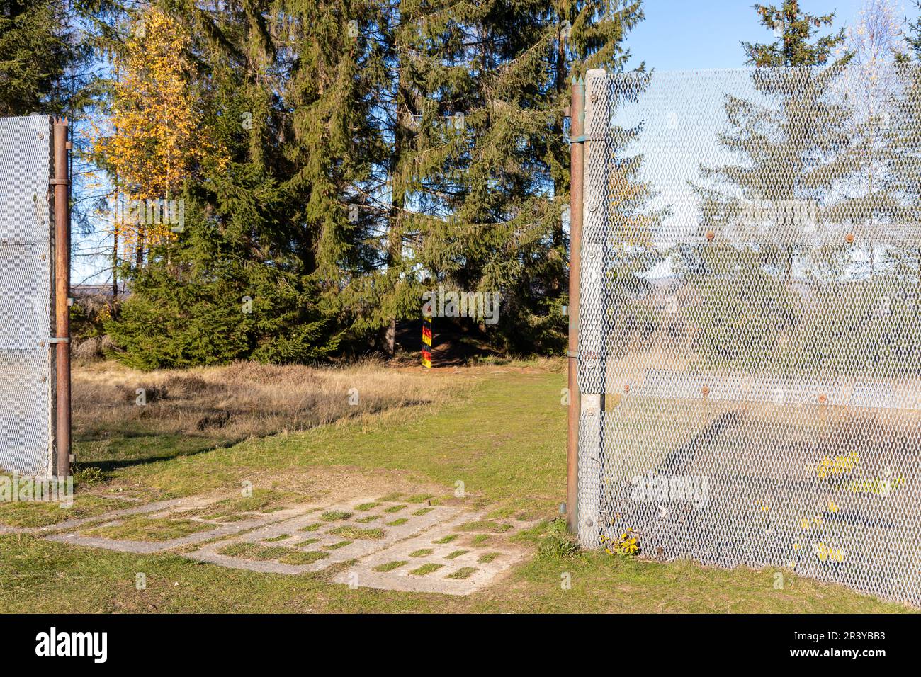 Ring of Remembrance Border Trail Museo di confine sorgono nelle montagne Harz Foto Stock