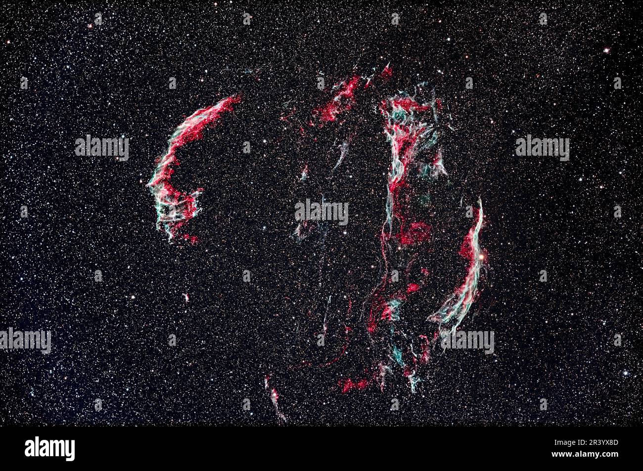 Il complesso Veil Nebula a Cignus. Foto Stock