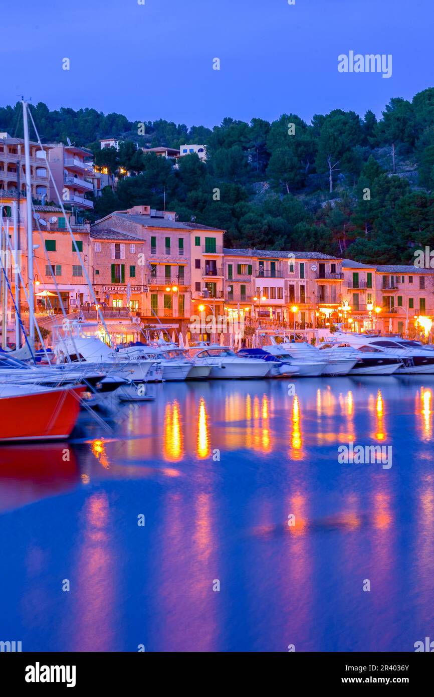 Puerto de Soller.Tramuntana.Mallorca.Baleares.EspaÃ±a.. Foto Stock