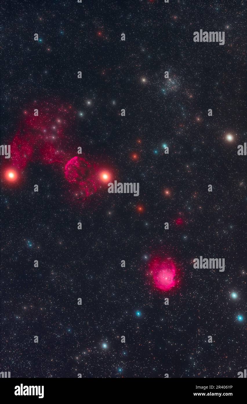 Messier 35 stelle cluster con nebulose poco visibili nelle vicinanze; il Jellyfish Nebula e Monkey Head Nebula. Foto Stock
