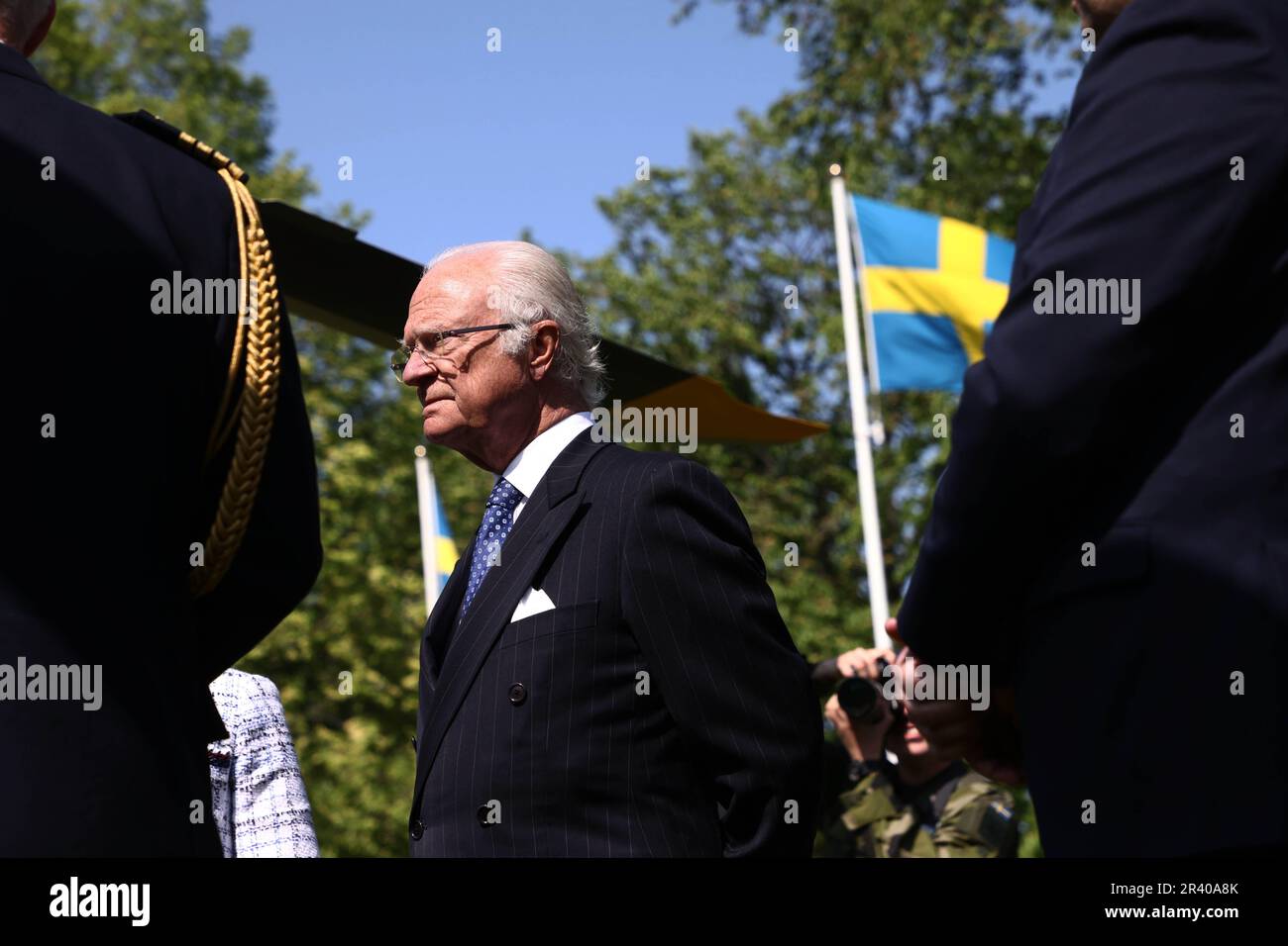 Il re svedese Carl XVI Gustaf e la regina Silvia durante una visita a Linköping, in Svezia, giovedì, in occasione del Giubileo del 50th del Trono del re di Svezia. Foto Stock