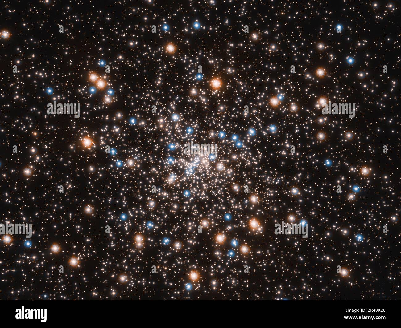 GLOBULLAR cluster NGC 6397, luccica con la luce di centinaia di migliaia di stelle. Foto Stock