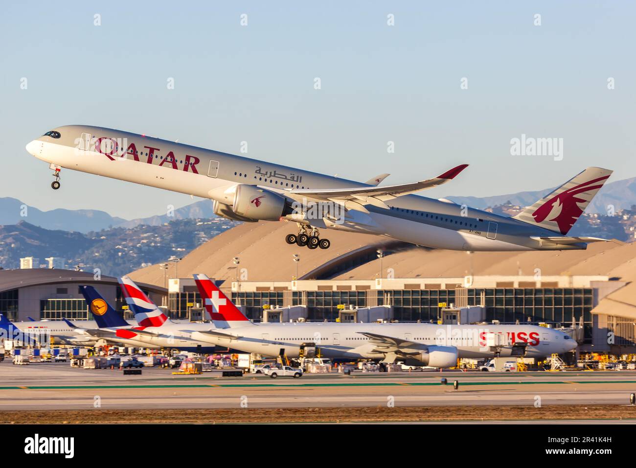 Qatar Airways Airbus A350-1000 aereo Los Angeles Aeroporto negli Stati Uniti Foto Stock