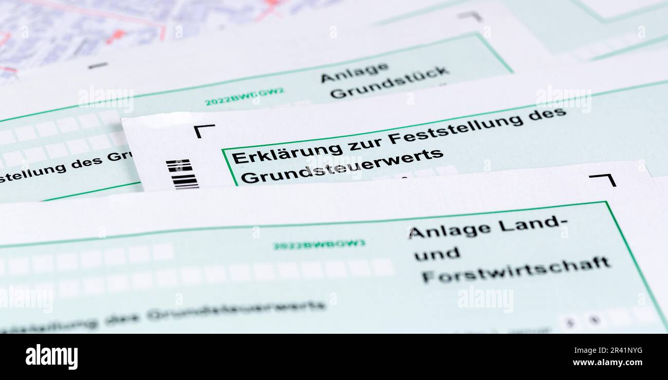 Modulo di dichiarazione per la dichiarazione dell'imposta sulla proprietà dichiarazione dell'imposta sulla proprietà all'ufficio fiscale di Stoccarda, Germania Foto Stock