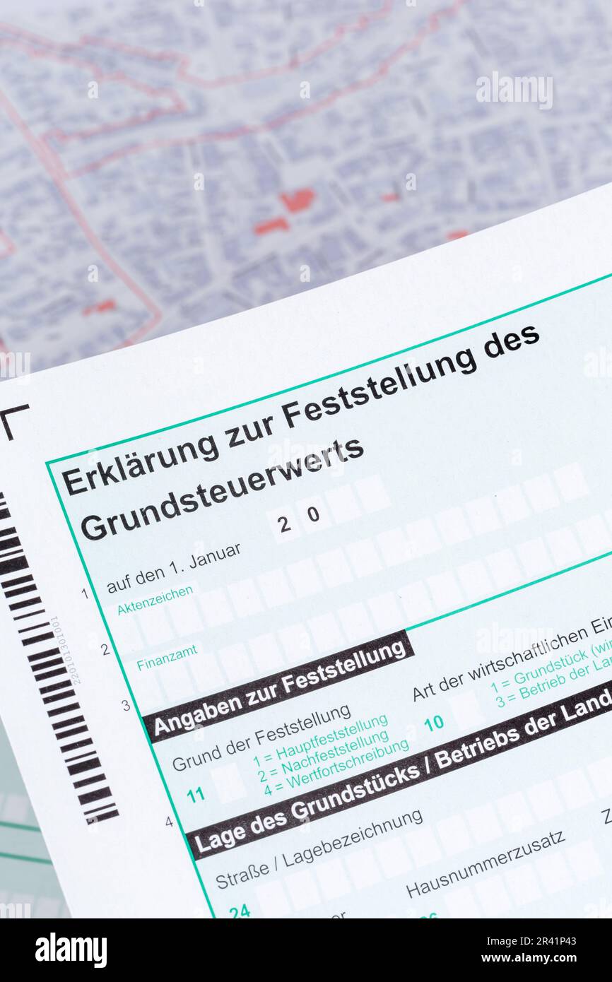 Modulo di dichiarazione per la dichiarazione dell'imposta sulla proprietà dichiarazione dell'imposta sulla proprietà all'ufficio fiscale di Stoccarda, Germania Foto Stock