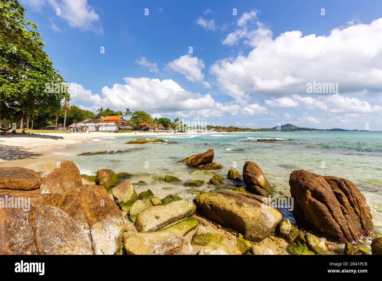 Spiaggia Crystal Bay Beach Vacanza al mare sull'isola di Ko Samui in Thailandia Foto Stock