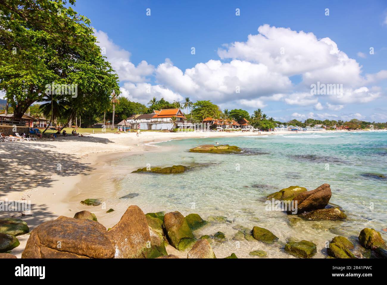 Spiaggia Crystal Bay Beach Vacanza al mare sull'isola di Ko Samui in Thailandia Foto Stock