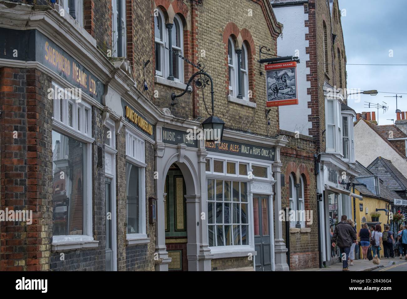 Pub Duke of Cumberland su Harbour St, Whitstable North-East Kent Coast, Inghilterra, Regno Unito. Foto Stock