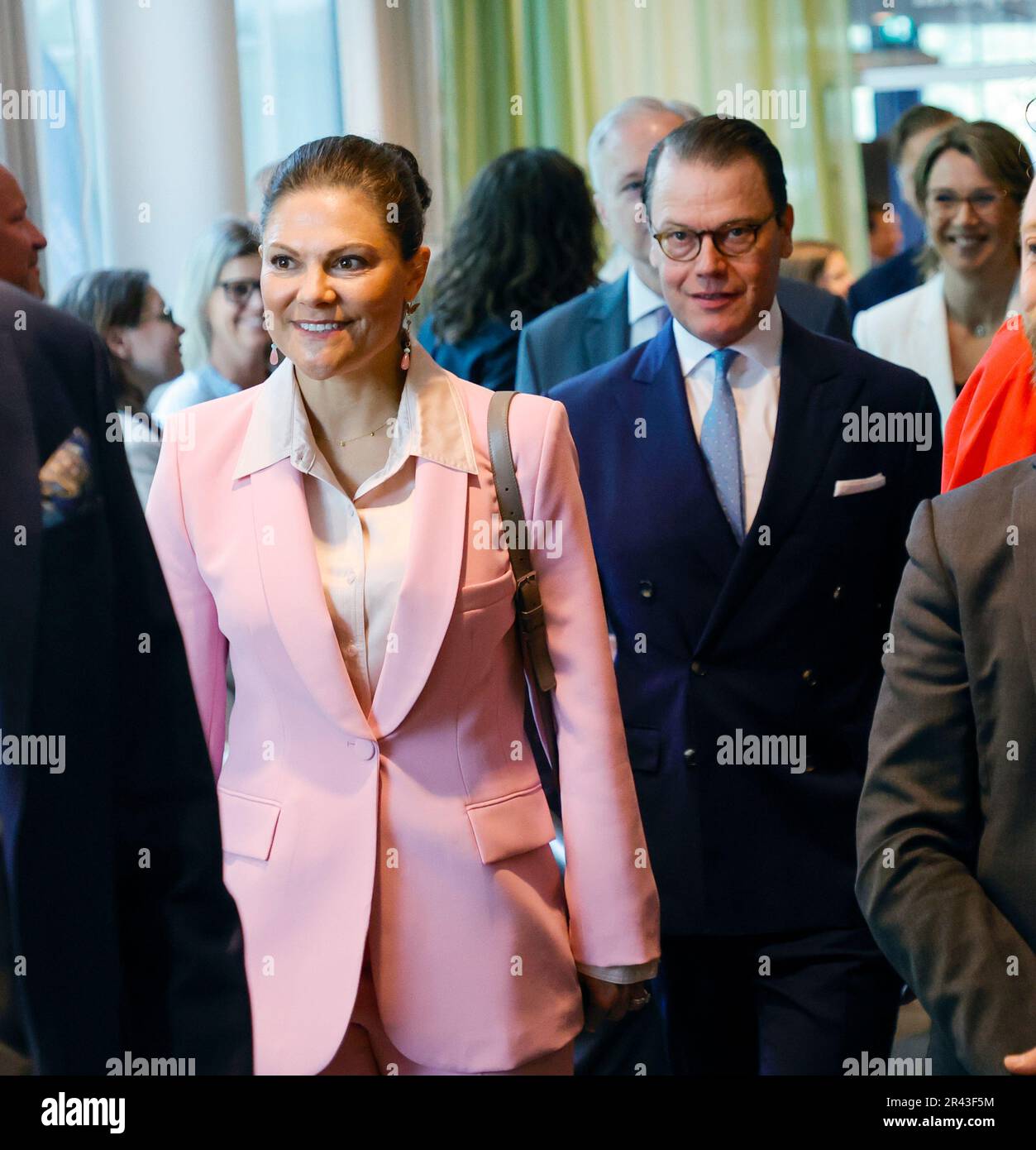 Goteborg, Svezia. 26th maggio, 2023. La principessa ereditaria svedese Victoria e il principe Daniel visitano la Camera di Commercio della Svezia occidentale a Gothenburg, Svezia, 26 maggio 2023. Foto: Adam IHSE/TT/code 9200 Credit: TT News Agency/Alamy Live News Foto Stock
