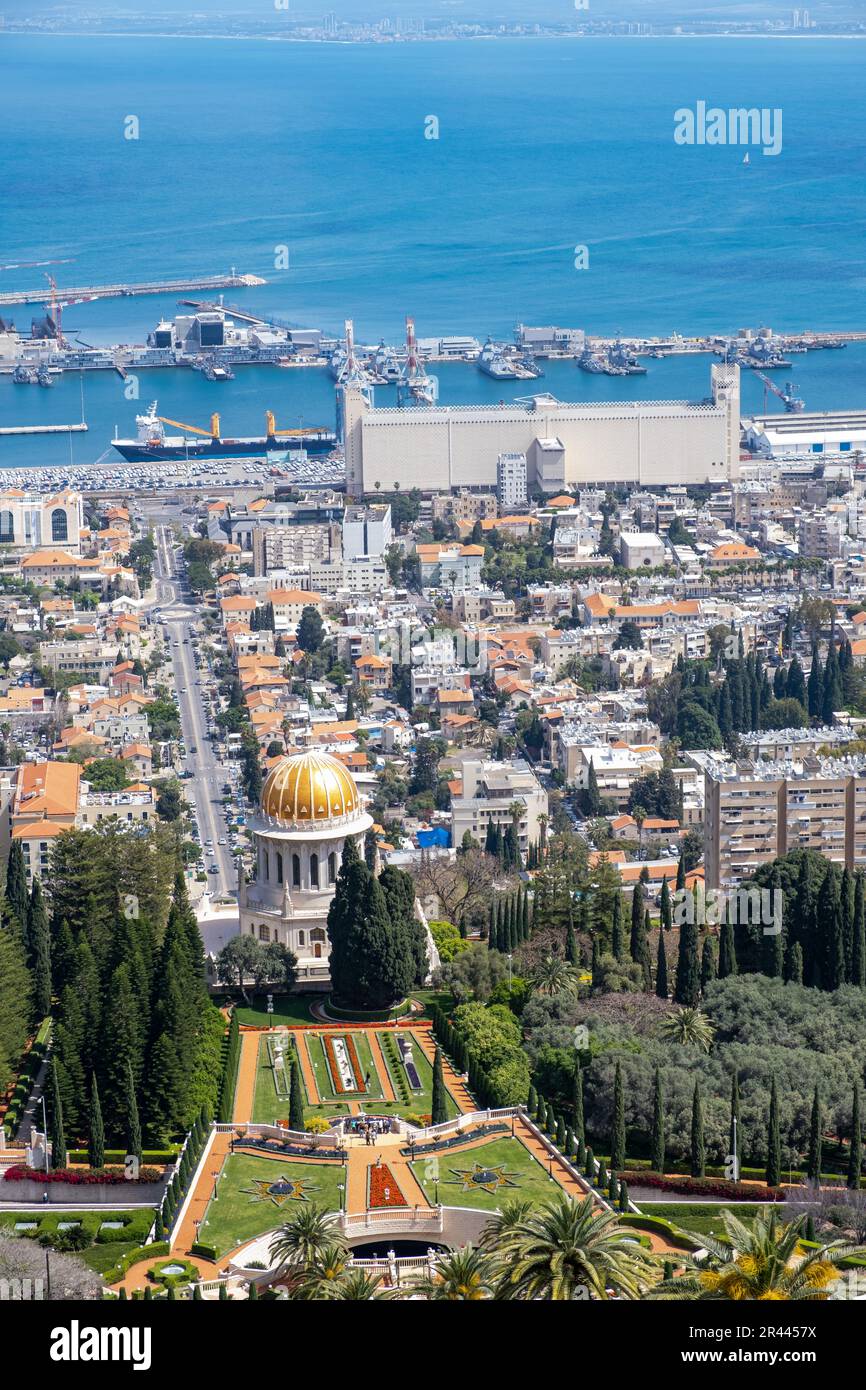 Il paesaggio urbano della città di Haifa e dell'area metropolitana. Vista panoramica Foto Stock