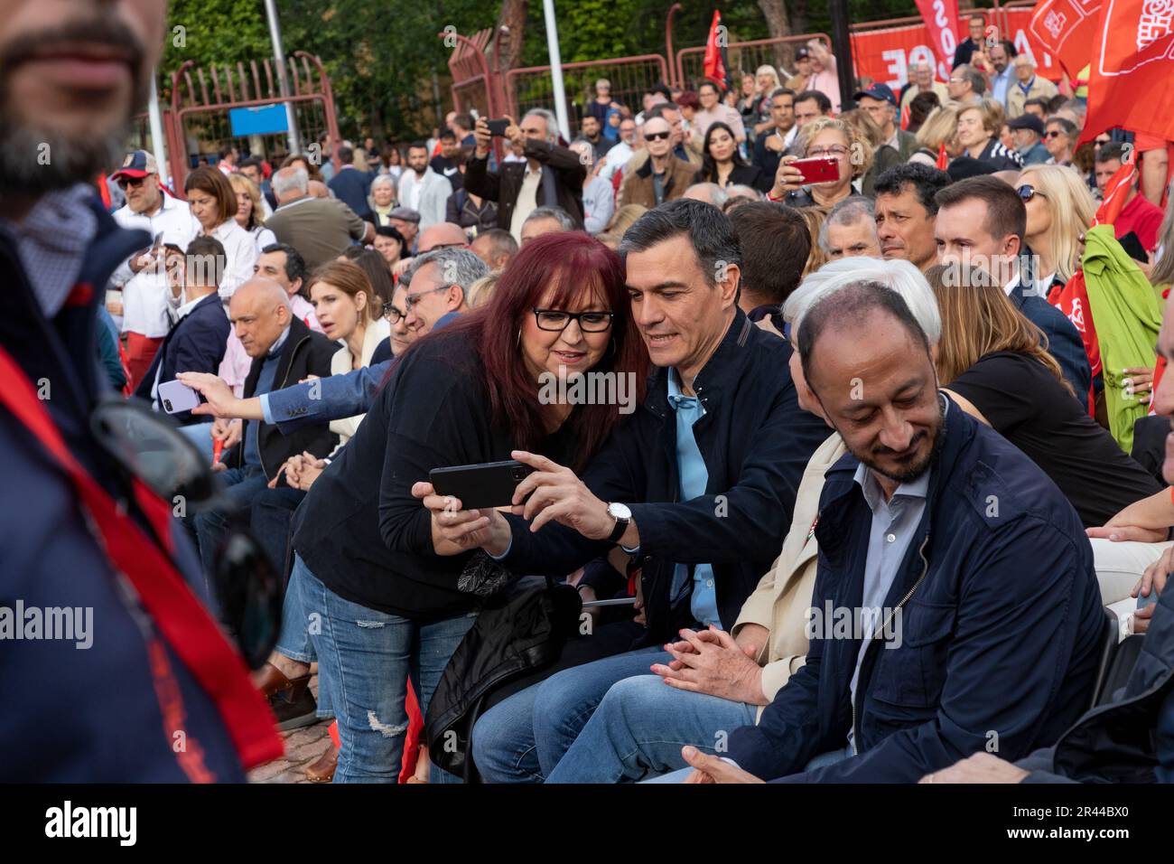Pedro Sanchez Perez-Castejon. Azione massiccia del PSOE. Presidente della Spagna in un raduno politico. MADRID, SPAGNA - 25 MAGGIO 2023. Foto Stock