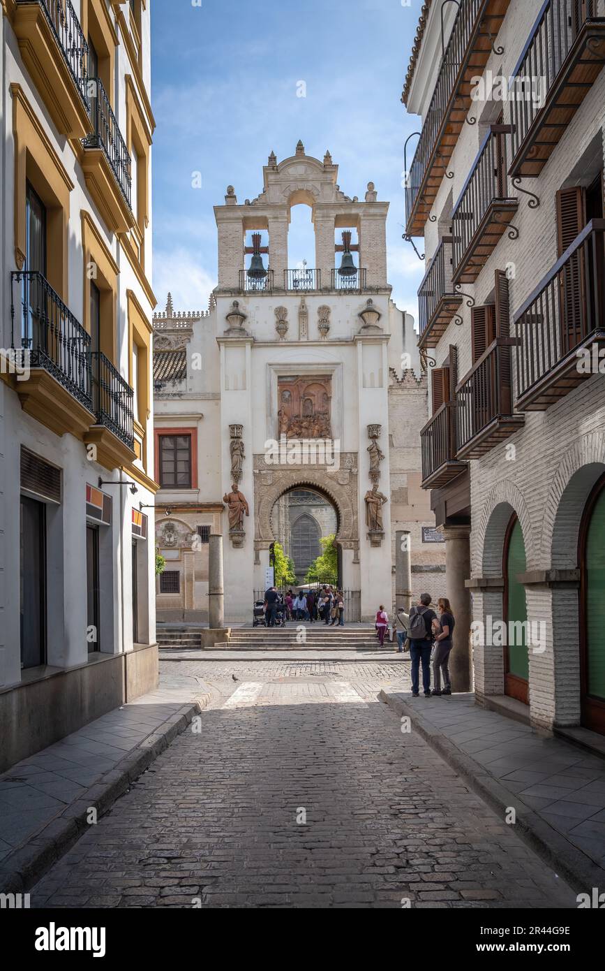 Porta del perdono (Puerta del Perdon) alla Cattedrale di Siviglia - Siviglia, Andalusia, Spagna Foto Stock