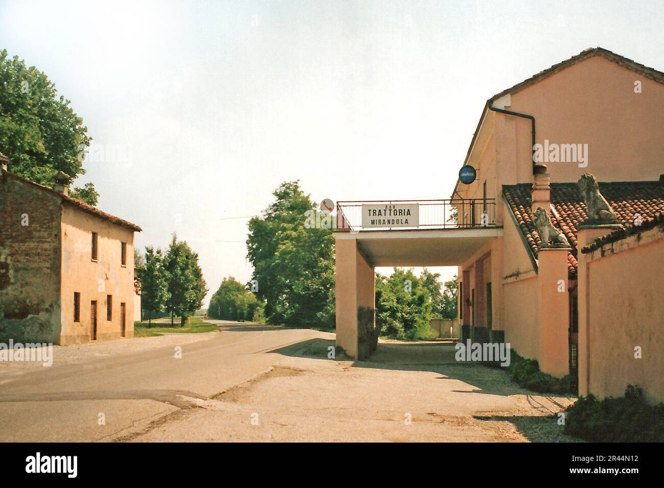 Fombio (Fùmbi in dialetto lodigiano) è un comune italiano di 2,236 abitanti della provincia di Lodi in Lombardia. (Wikipedia) Foto Stock