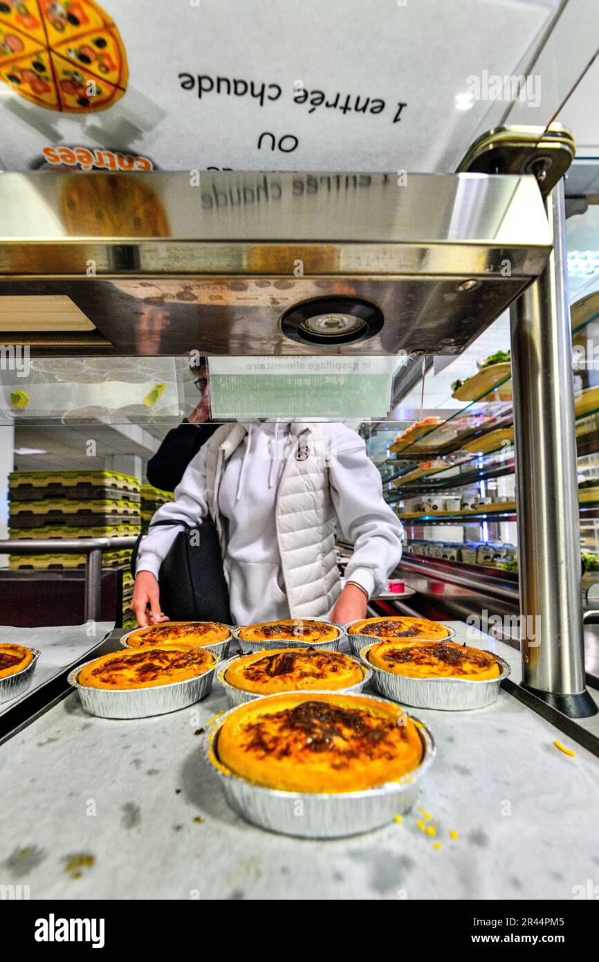 Mensa scolastica in una scuola secondaria "(liceo francese) Foto Stock
