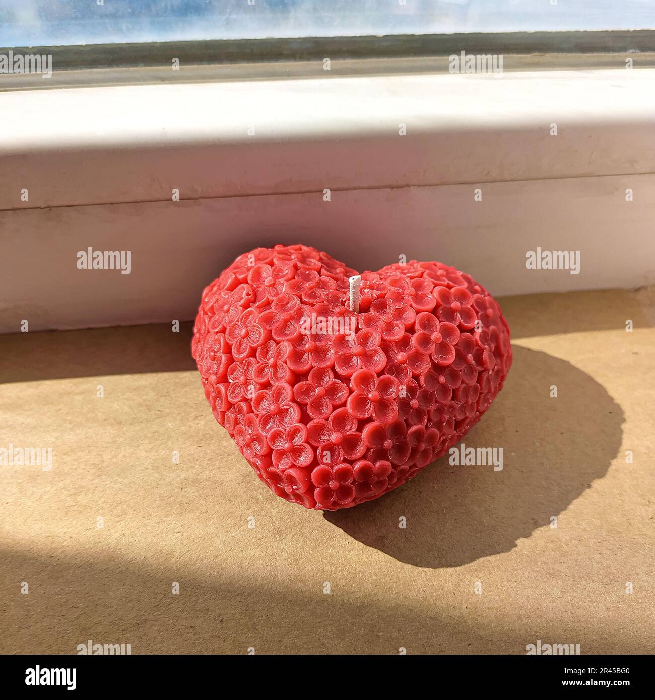 Finestra aperta sul cuore immagini e fotografie stock ad alta risoluzione -  Alamy