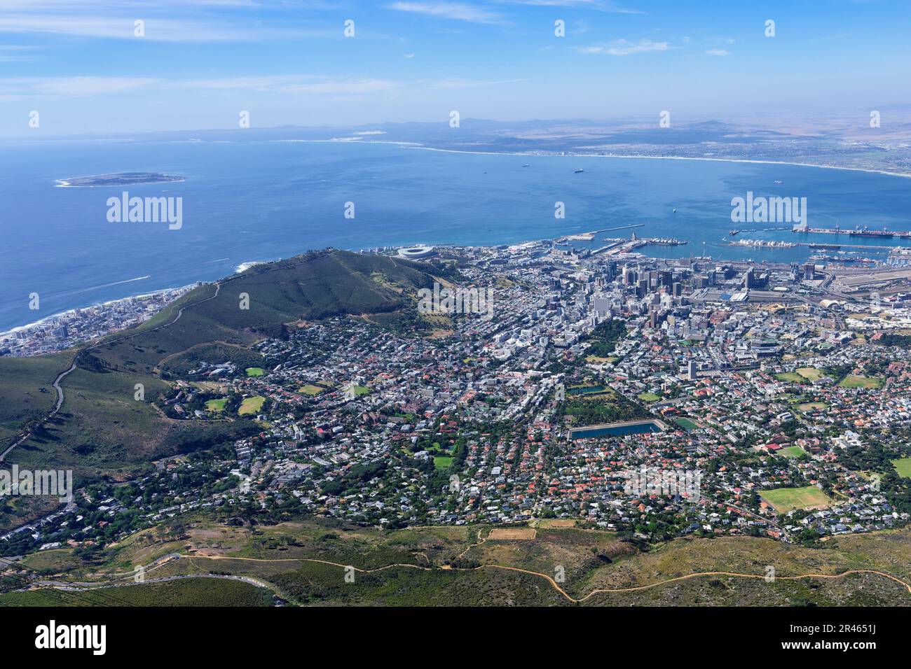 Vista di Città del Capo dalla cima di Table Mountain, Sud Africa Foto Stock