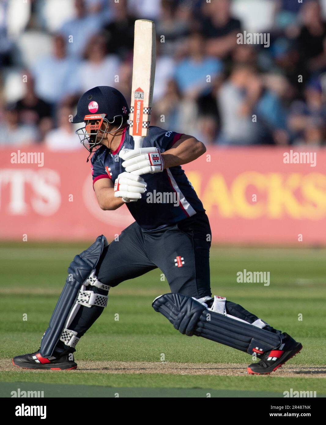 Northampton Maggio 26 : Ricardo Vasconcelos del Northamptonshire in azione battendo durante la partita Blast Vitality T20 tra Northamptonshire Steelbacks e Durham Cricket al County Ground Northampton il 26 Maggio 2023 Northampton Inghilterra . Credit: PATRICK ANTHONISZ/Alamy Live News Foto Stock