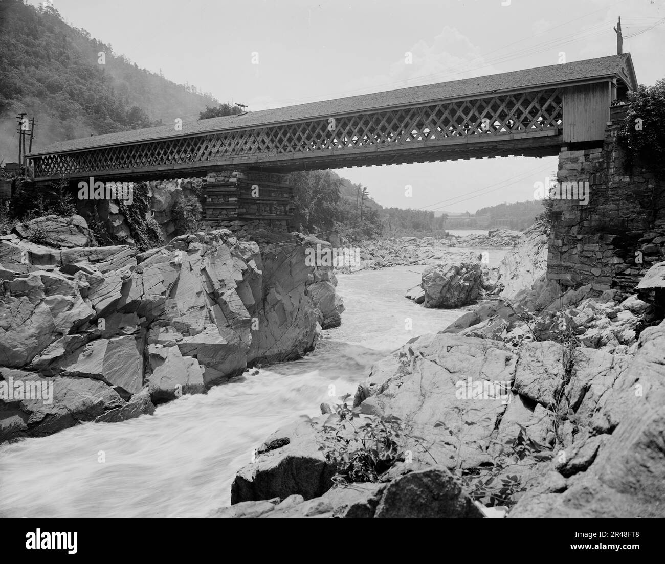 Tucker Toll Bridge, Bellows Falls, Virginia, tra le 1900:1910 e le 17:00. Foto Stock