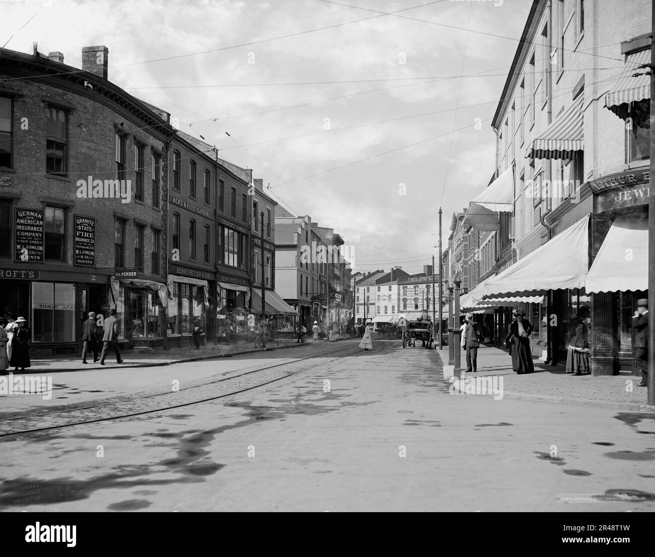 Market Street, Portsmouth, N.H., c.between 1910 e 1920. Foto Stock