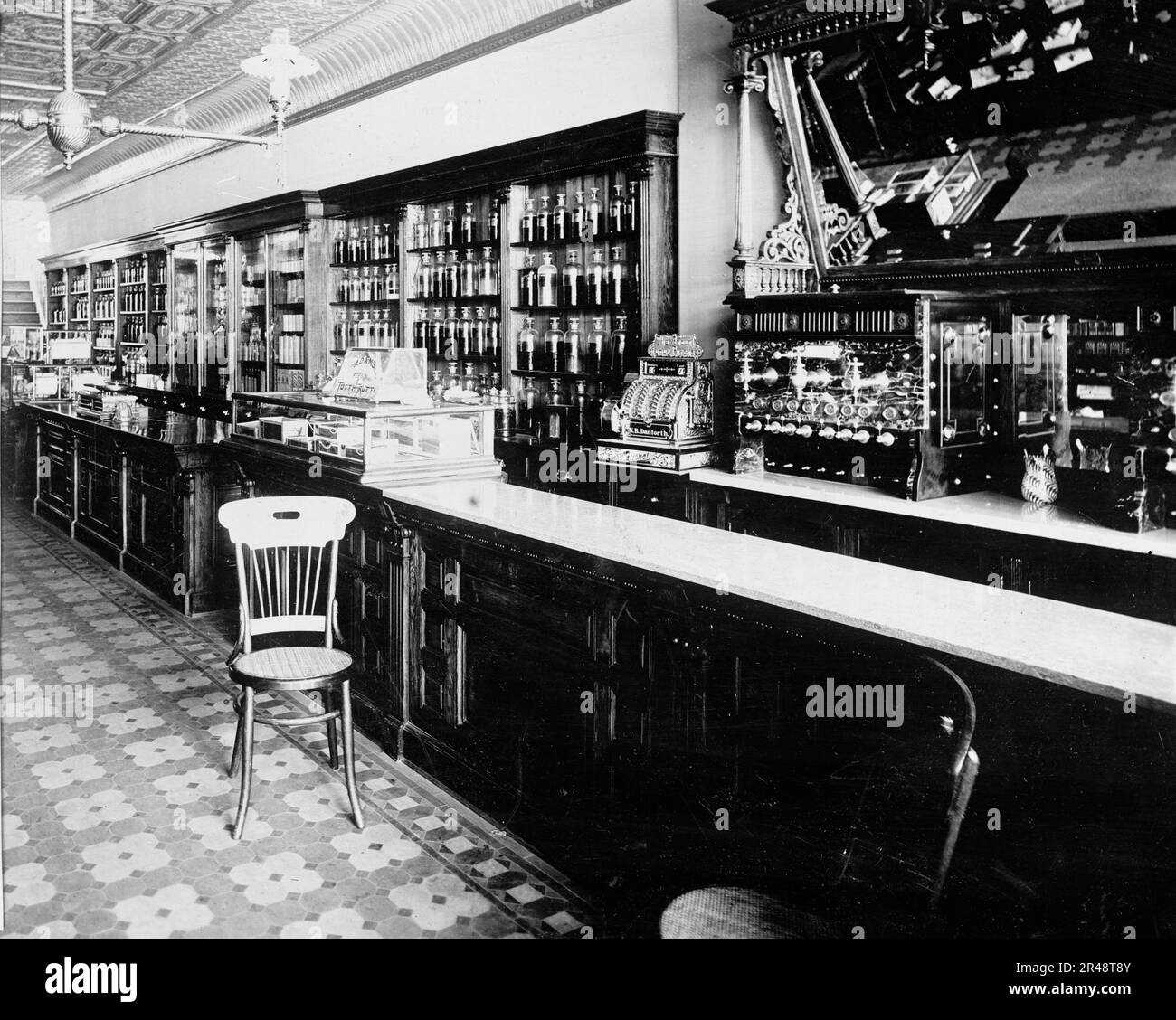 W.B. Danforth Drugs, Wilmington, del., tra il 1895 e il 1910. Foto Stock