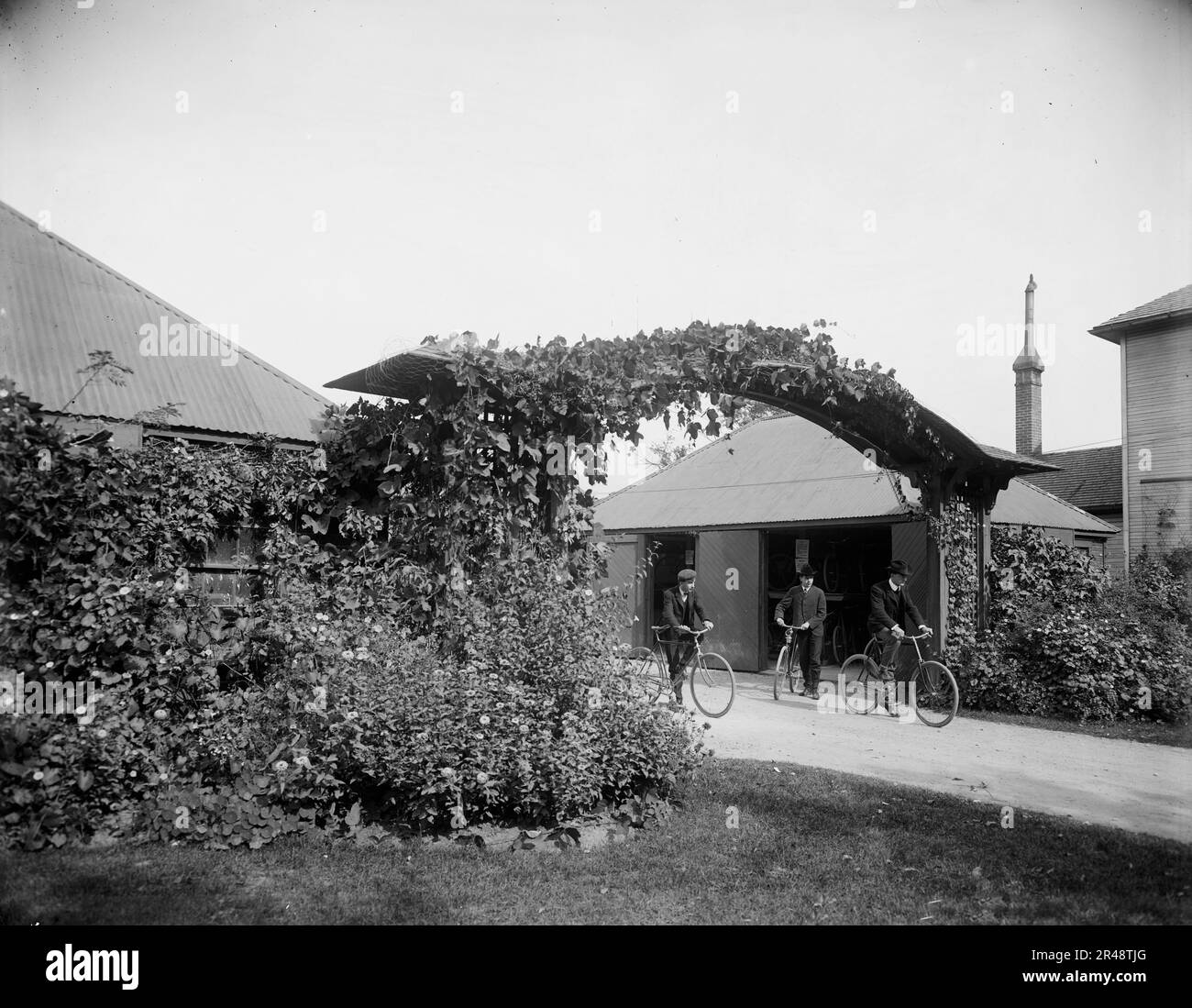 Rifugio per biciclette, National Cash Register [Company], Dayton, Ohio, (1902?). Foto Stock