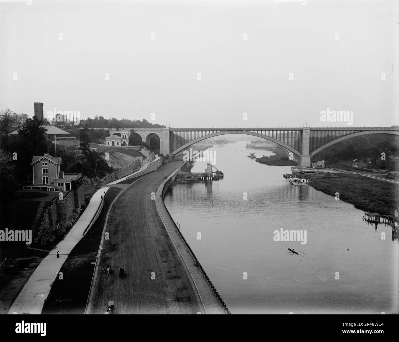 Washington Bridge and speedway, New York, c1900. Foto Stock