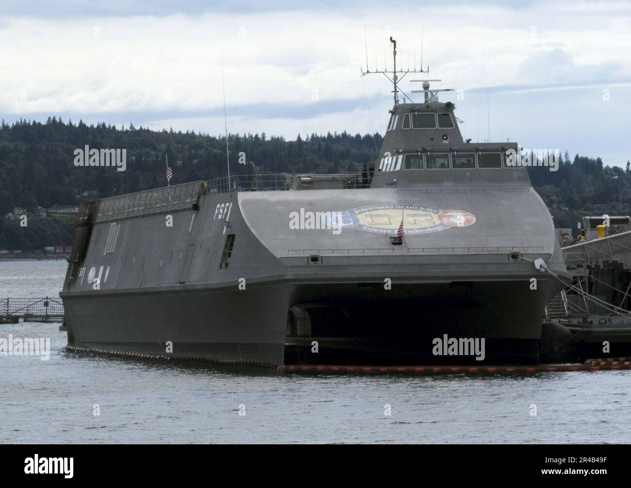 US Navy The Littoral Surface Craft-Experimental (X-Craft), battezzato Sea Fighter (FSF 1), attualmente ormeggiato a bordo della Stazione Navale Everett, Washington. Foto Stock