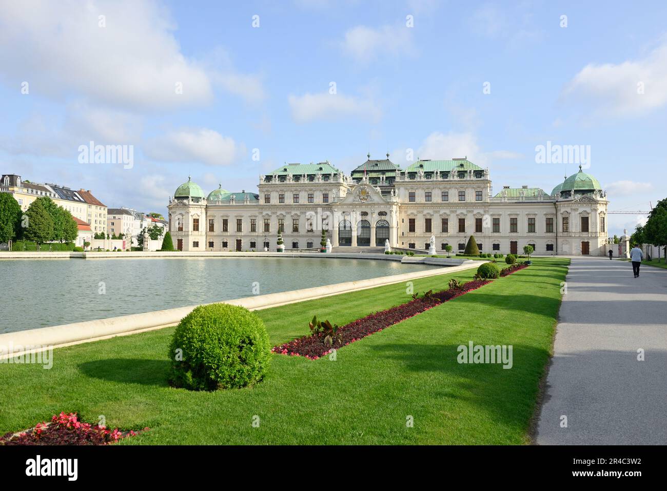 Vienna, Austria, Palazzo Belvedere. Giardino del castello con laghetto Foto Stock