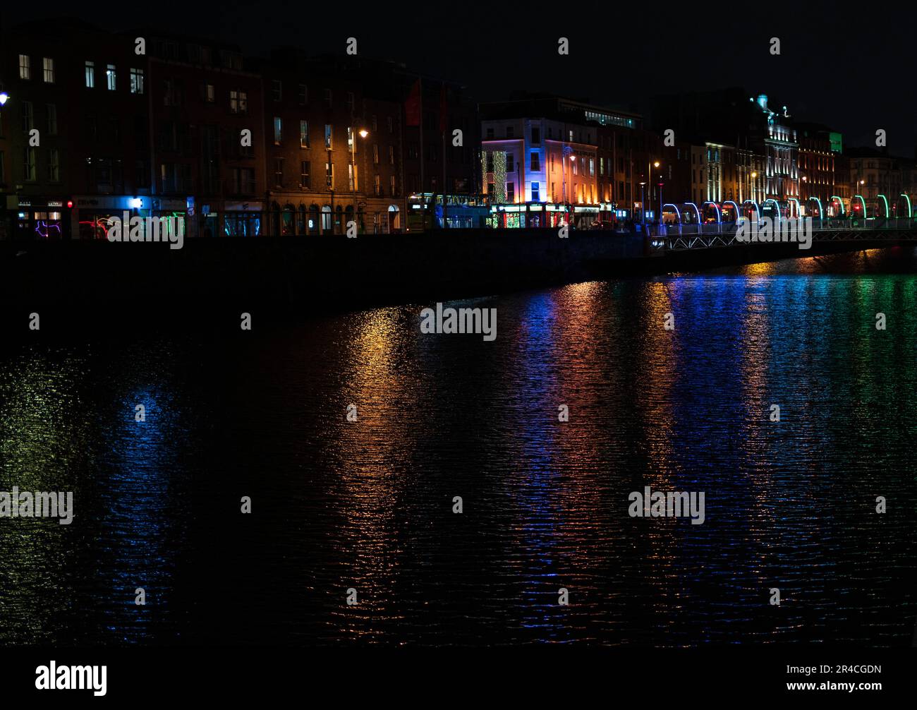 Fiume Liffey di notte Foto Stock