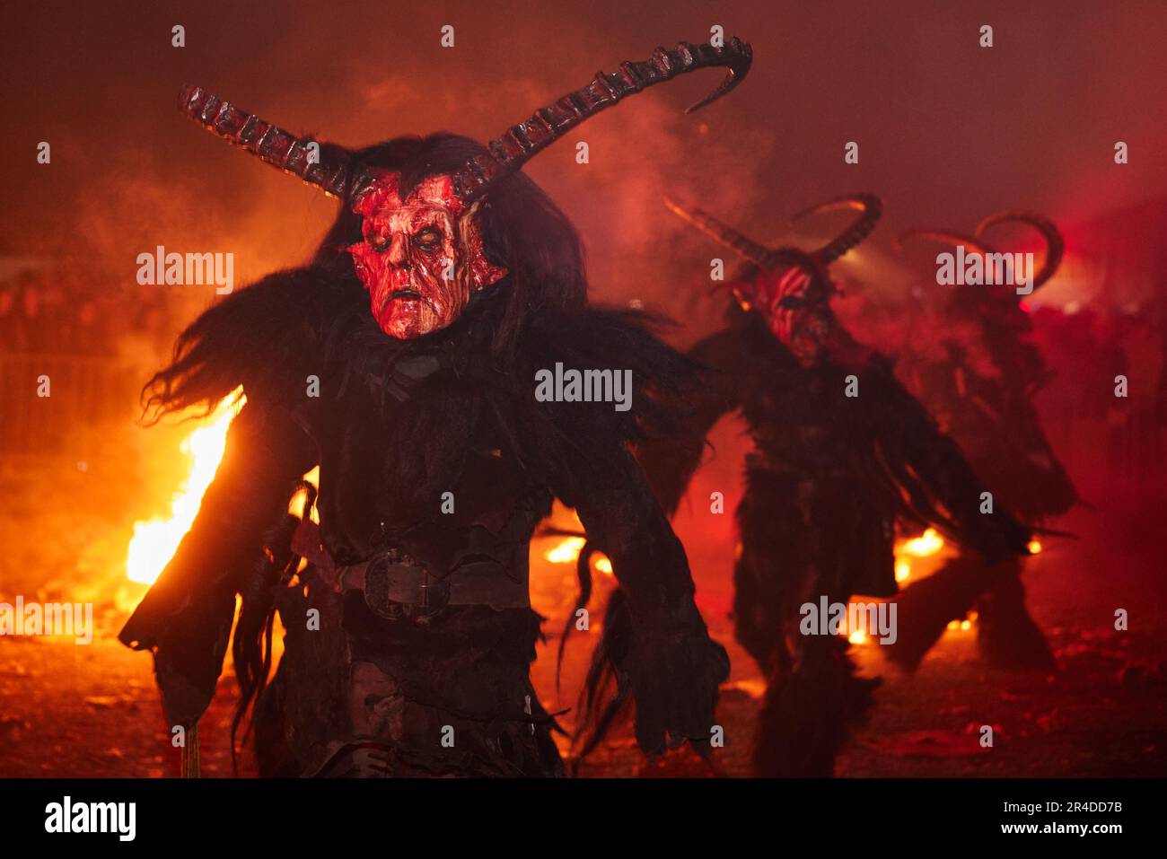 Questa immagine raffigura una scena del prossimo film d'azione Hellblazer: La Cacciatrice Foto Stock